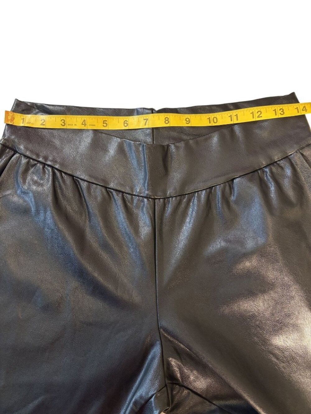 Commando Black Faux Leather Jogger Pants With Elastic Waistband & Cuffed Ankles - Picture 5 of 13